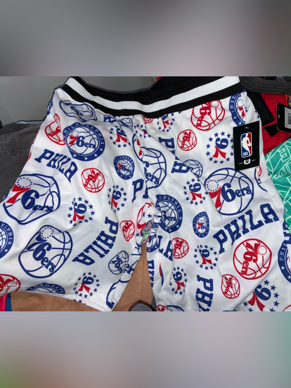 NWT Philadelphia 76ers White Logo Print Boys XL Basketball Shorts